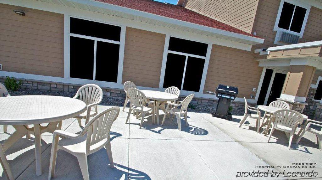 American Inn & Suites Parkers Prairie Restoran foto